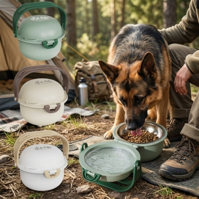 Trois gamelles chien fermées (vert, beige, blanc) et un Berger Allemand mangeant en forêt.