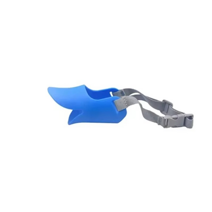 Muselière pour chien en silicone bleu avec sangle réglable, légère et confortable pour promenade sécurisée