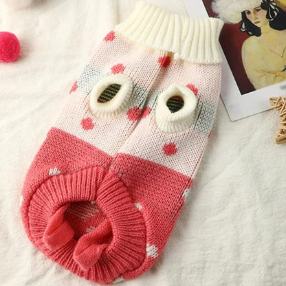 Vetement chien : pull en tricot bicolore blanc et rose à petits motifs pois rouges.